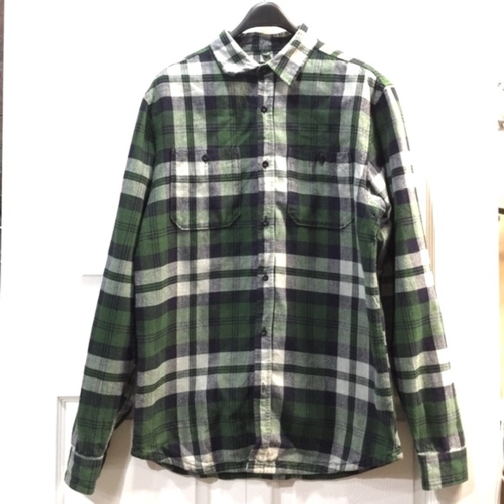 10 Deep Long sleeve Flannel